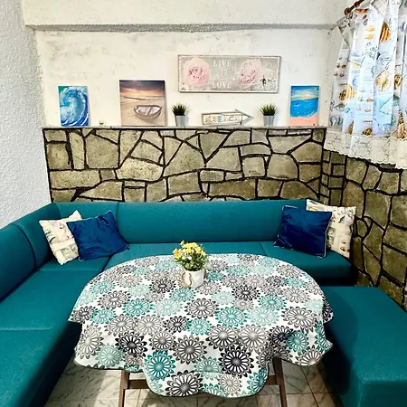 The Nest Apartment Pefkochori